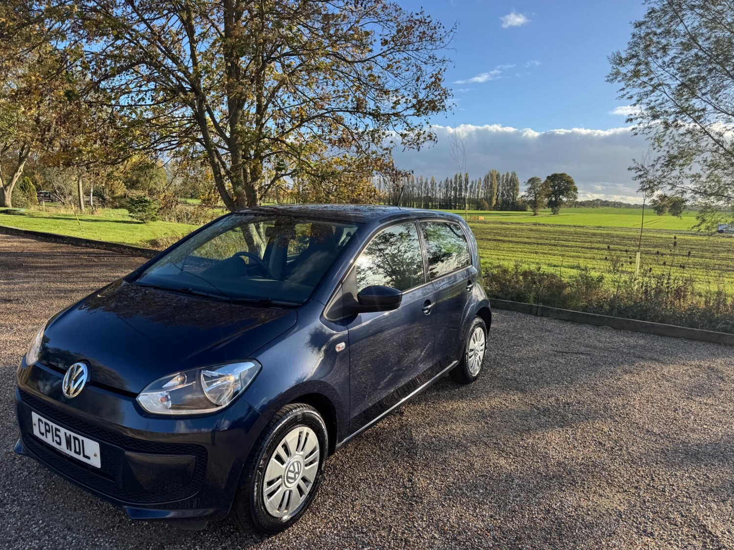 Used Volkswagen up! 2015 for sale - 76370506: Photo 1
