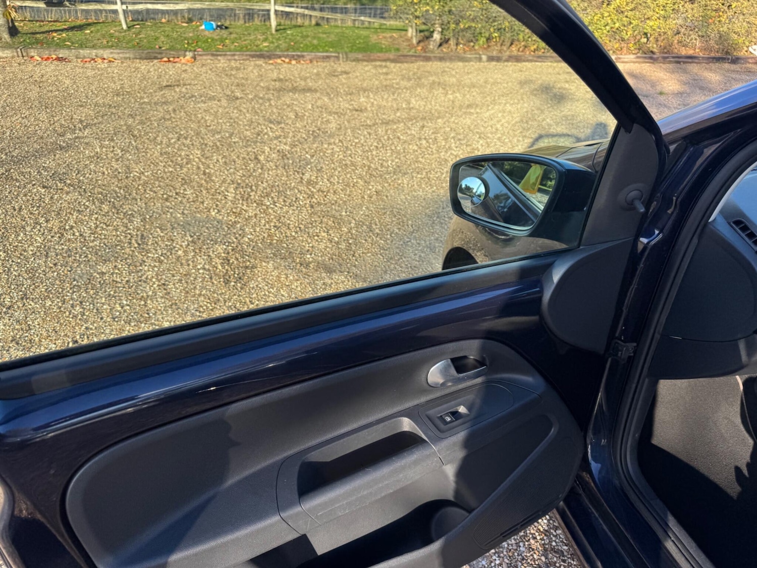 Used Volkswagen up! 2015 for sale - 76370506: Photo 26