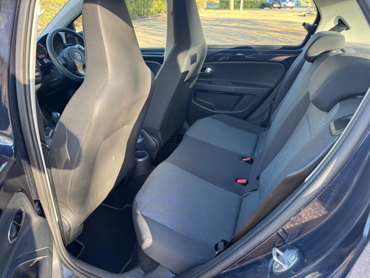 Used Volkswagen up! 2015 for sale - 76370506: Photo 27