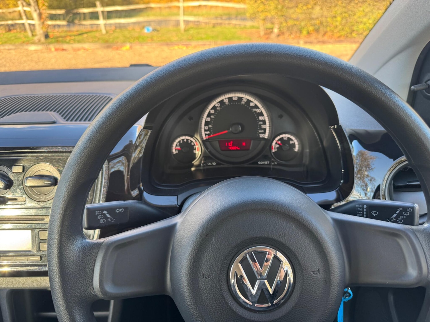 Used Volkswagen up! 2015 for sale - 76370506: Photo 33