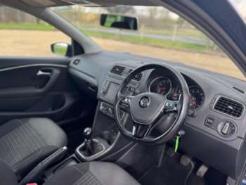 Used Volkswagen Polo 2016 for sale - 74034151: Photo