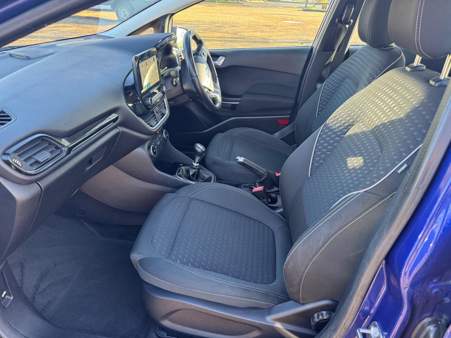 Used Ford Fiesta 2017 for sale - 76759365: Photo 2