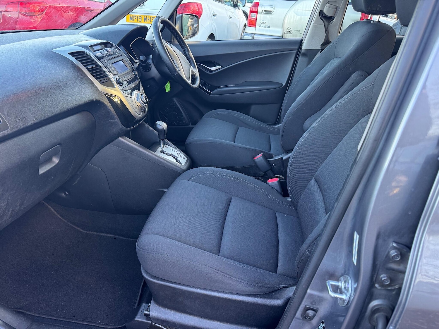 Used Hyundai Ix20 2011 for sale - 76913315: Photo 6