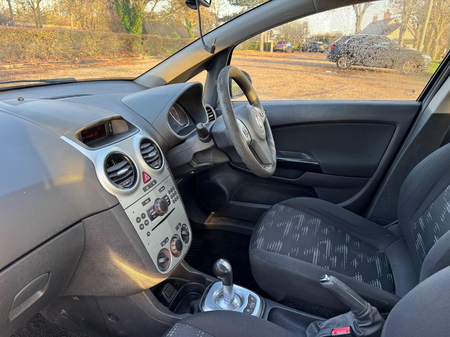 Used Vauxhall Corsa 2012 for sale - 76936478: Photo 3