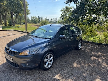2009 (59) - 1.6 Zetec 5dr