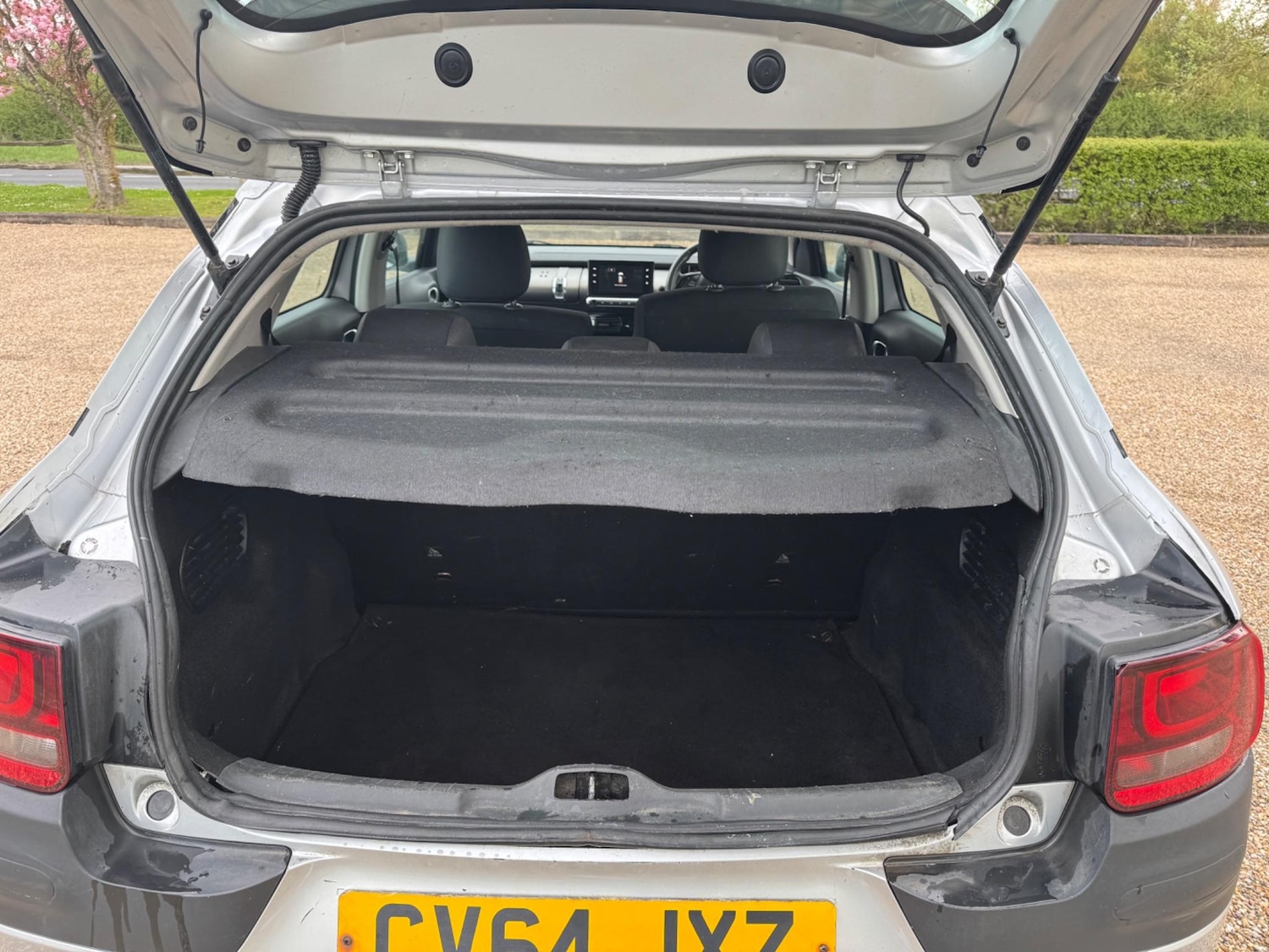 Vehicle 28