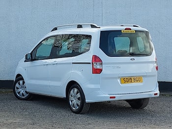 Used Ford Tourneo Courier 2019 for sale - 79647579: Photo