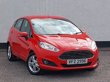2014 - 1.25 82 Zetec 5dr