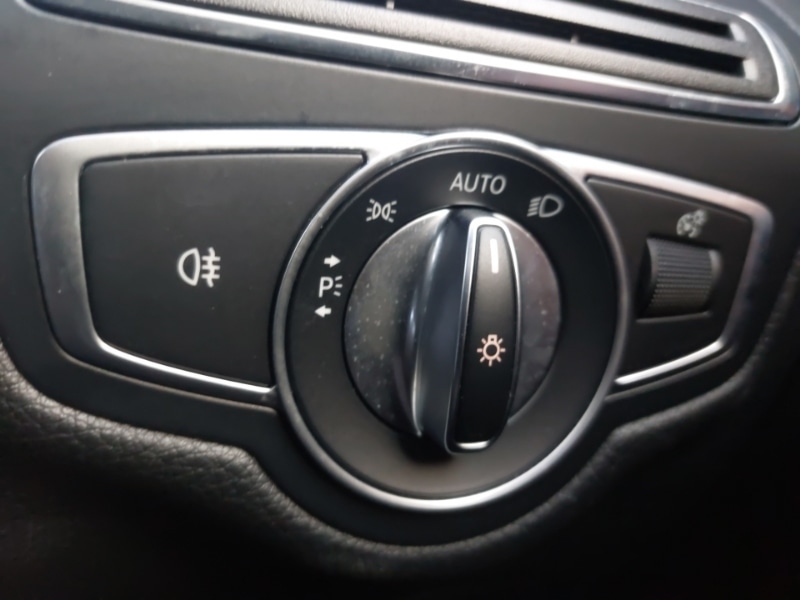 Used Mercedes-Benz GLC 2018 for sale - 77544116: Photo 15