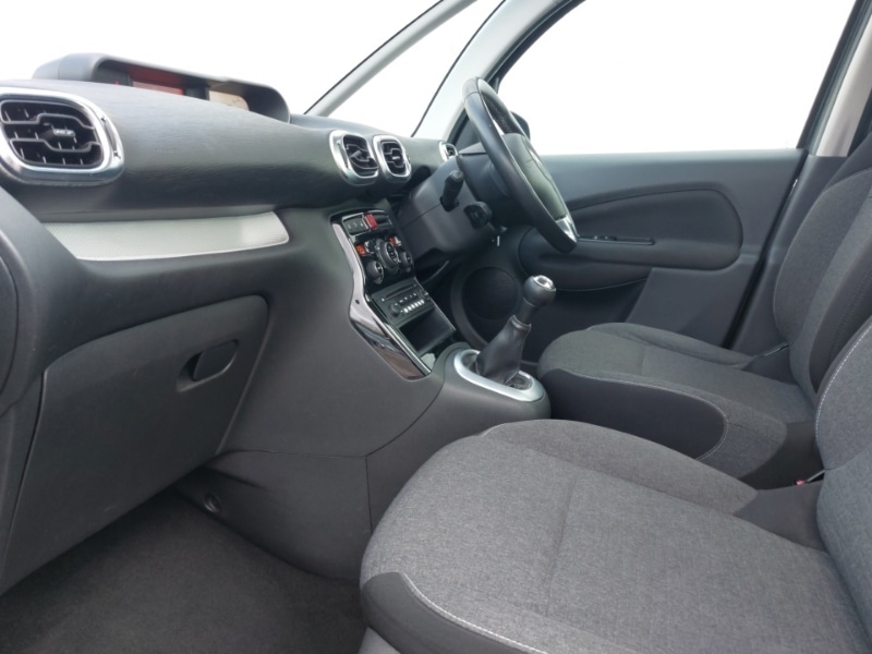 Used Citroen C3 Picasso 2017 for sale - 77816445: Photo 5