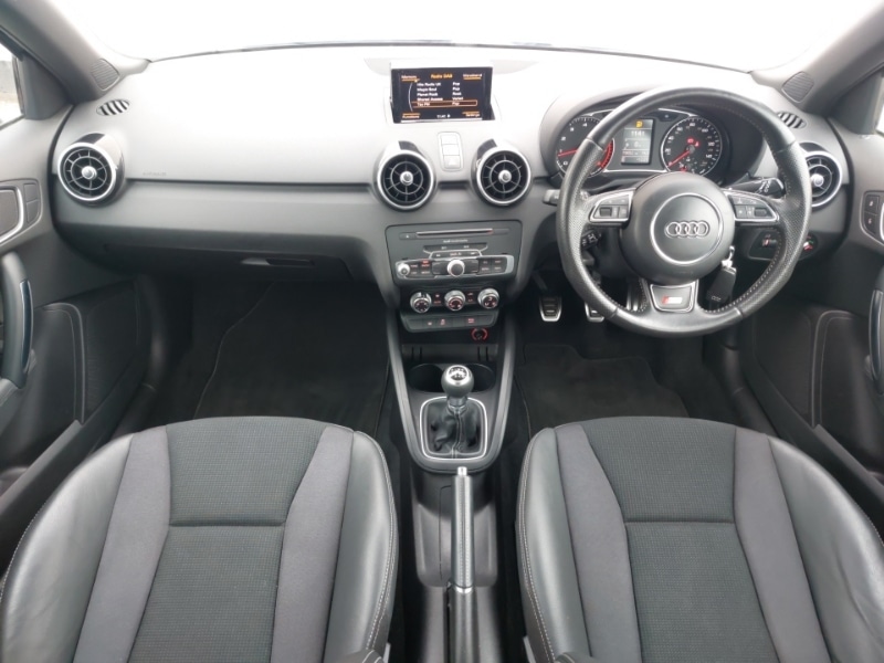 Used Audi A1 2015 for sale - 76301571: Photo 2