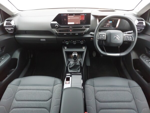 Used Citroen C4 2023 for sale - 76129794: Photo 2