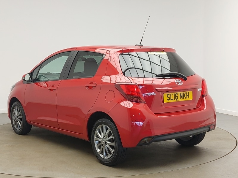 Used Toyota Yaris 2016 for sale - 76289308: Photo 3