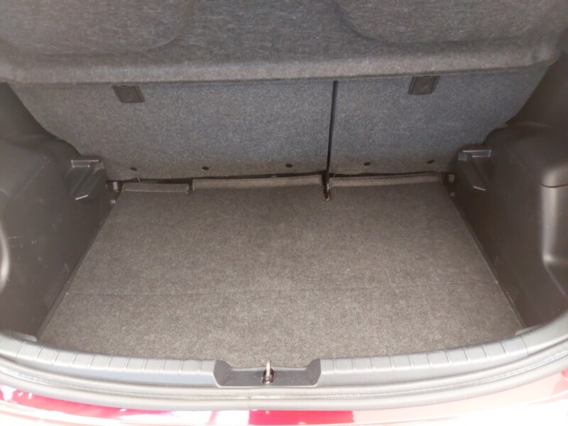 Used Toyota Yaris 2016 for sale - 76289308: Photo 8