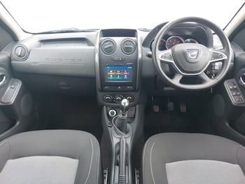 Used Dacia Duster 2017 for sale - 78585341: Photo