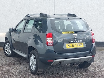 Used Dacia Duster 2017 for sale - 78585341: Photo