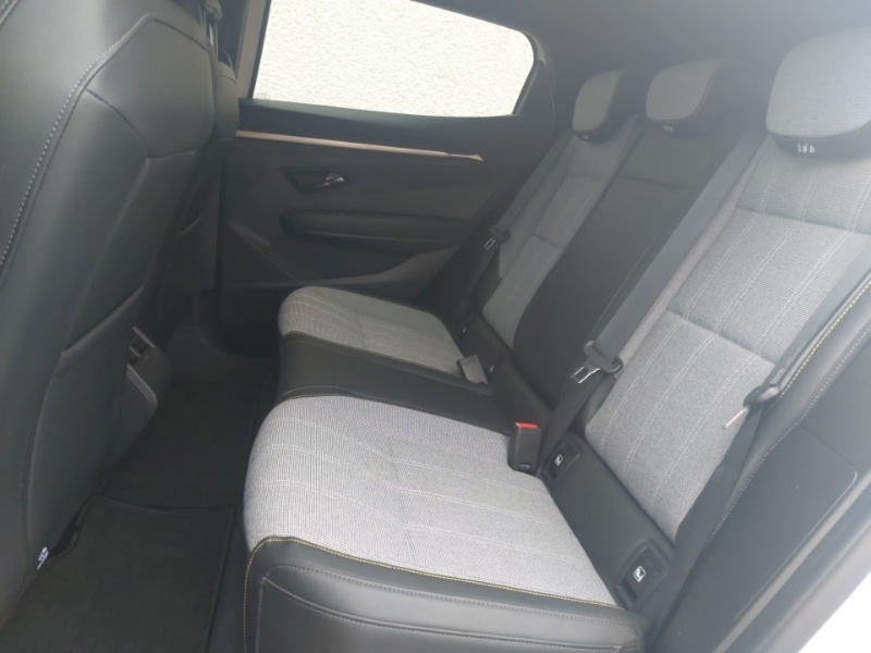 Used Renault Megane E Tech 2023 for sale - 76906587: Photo 6