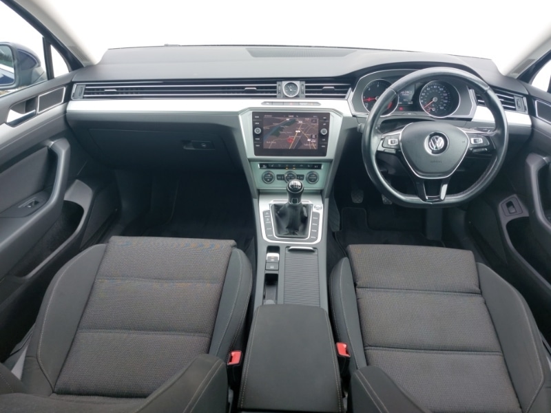 Used Volkswagen Passat 2019 for sale - 78125933: Photo 2