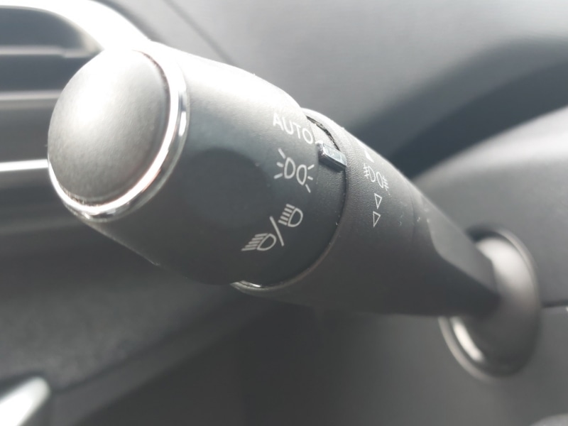 Used Peugeot 3008 2018 for sale - 76397369: Photo 16