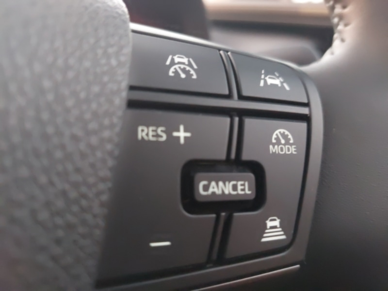 Used Toyota C-HR 2024 for sale - 76471658: Photo 15