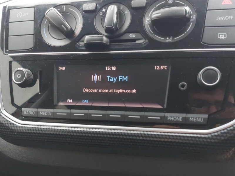 Used Volkswagen up! 2023 for sale - 76483908: Photo 16