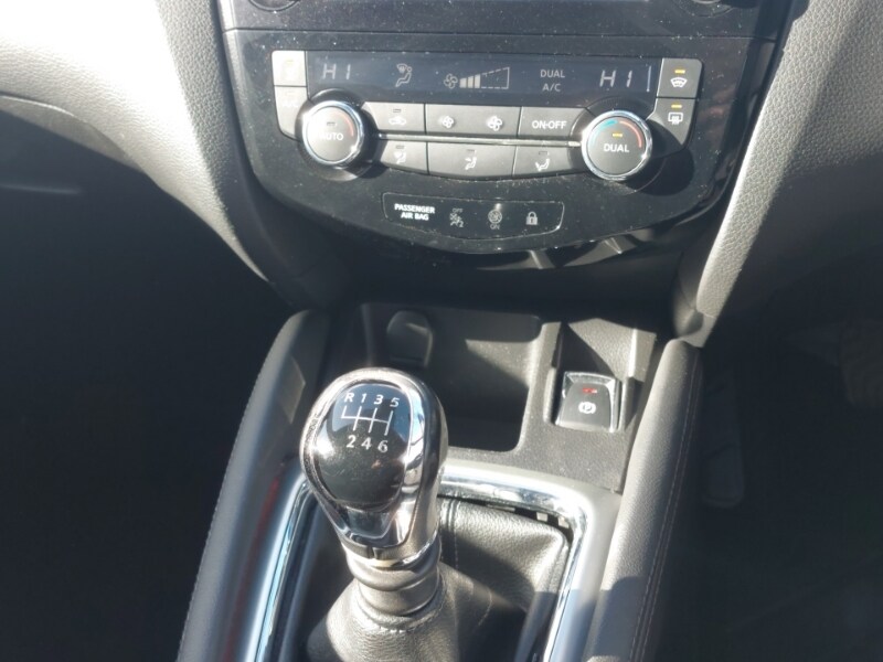 Used Nissan Qashqai 2017 for sale - 77731726: Photo 16