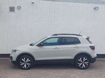 Used Volkswagen T-Cross 2024 for sale - 79387174: Photo