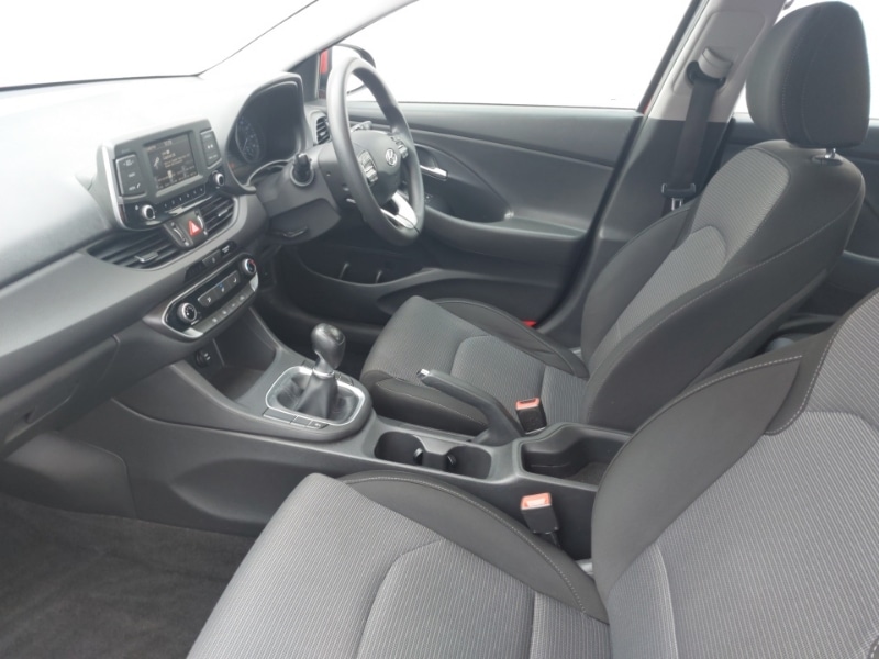 Used Hyundai i30 2018 for sale - 76393015: Photo 5