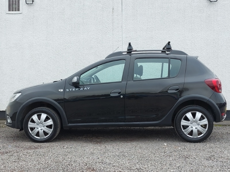 Used Dacia Sandero Stepway 2017 for sale - 77751796: Photo 4