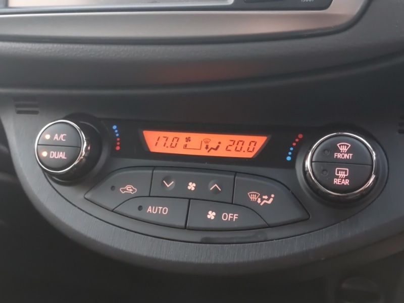 Used Toyota Yaris 2014 for sale - 76471653: Photo 16