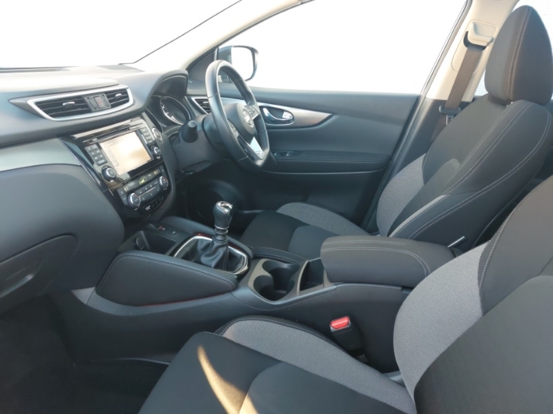 Used Nissan Qashqai 2017 for sale - 76628660: Photo 5