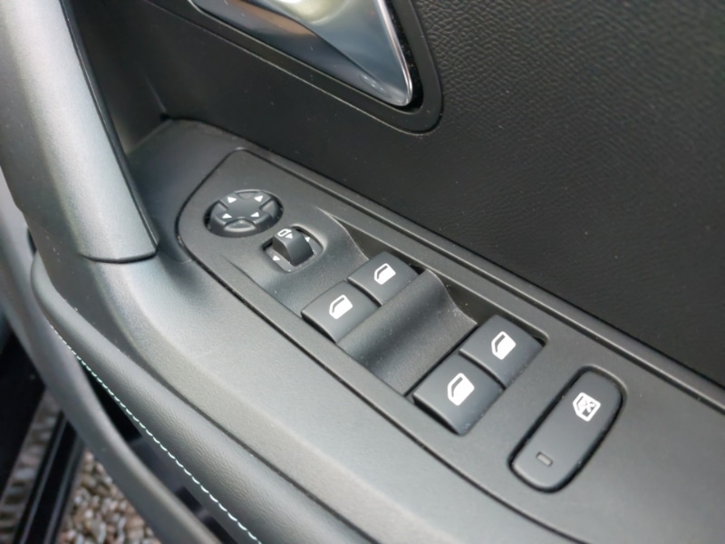 Used Peugeot 2008 2022 for sale - 76860580: Photo 14