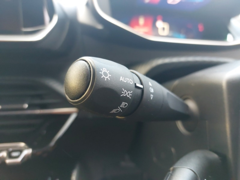 Used Peugeot 2008 2022 for sale - 76860580: Photo 19