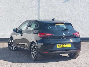 Used Renault Clio 2023 for sale - 79139213: Photo