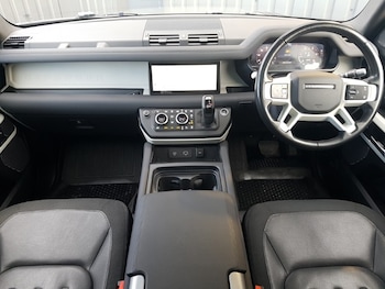 Used Land Rover Defender 2020 for sale - 78532825: Photo