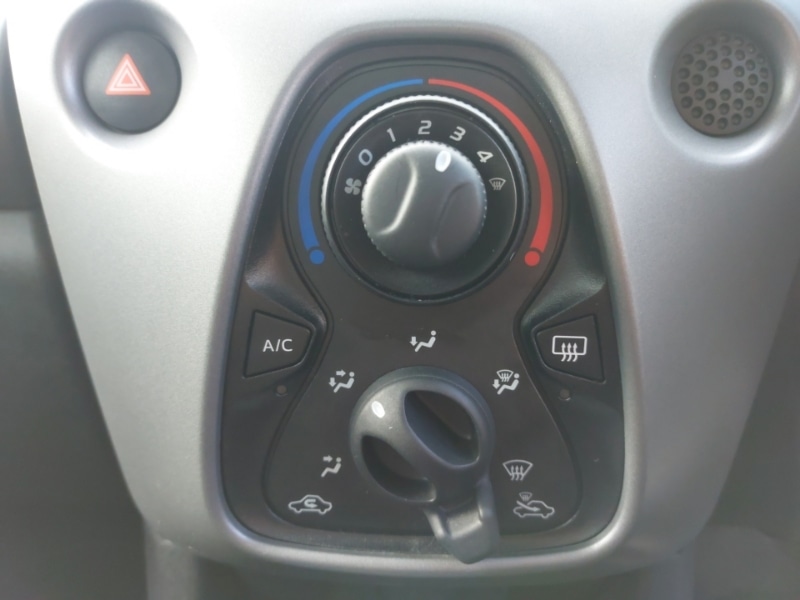 Used Toyota AYGO 2019 for sale - 76348285: Photo 13