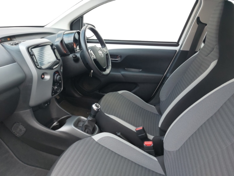 Used Toyota AYGO 2019 for sale - 76348285: Photo 5