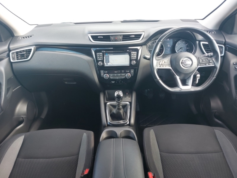 Used Nissan Qashqai 2018 for sale - 76518712: Photo 2