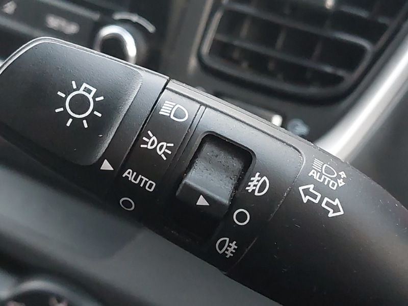 Used Kia Stonic 2022 for sale - 76924819: Photo 12