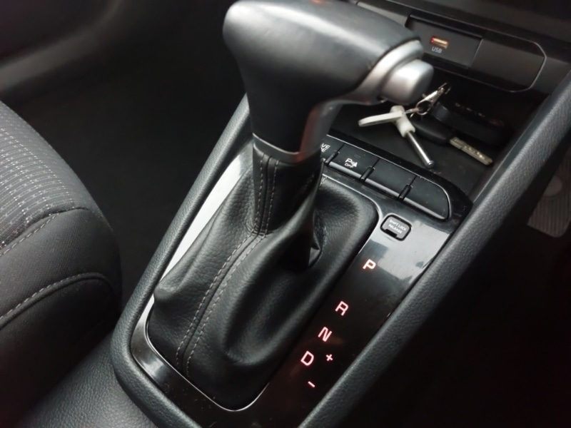 Used Kia Stonic 2022 for sale - 76924819: Photo 18