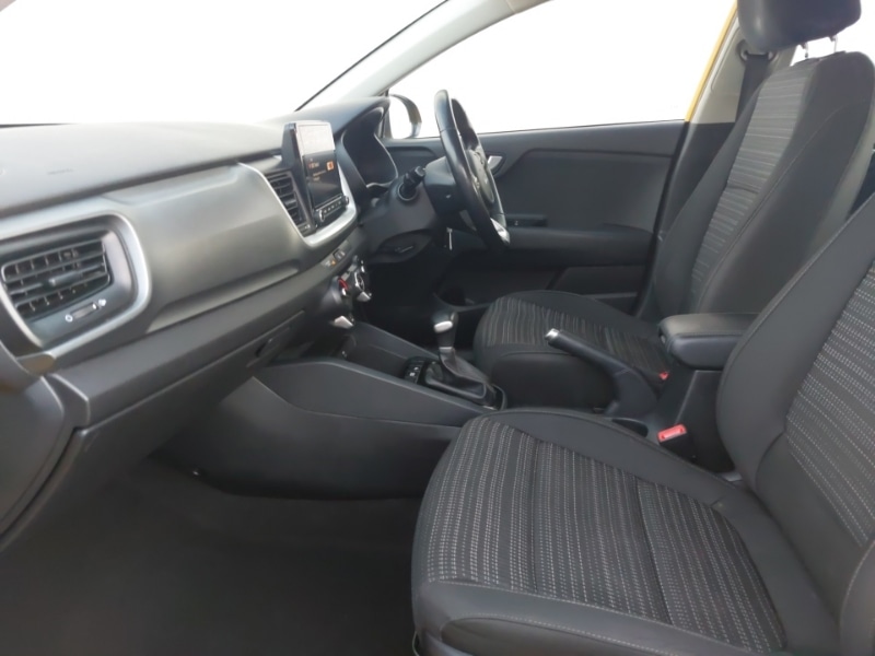 Used Kia Stonic 2022 for sale - 76924819: Photo 5