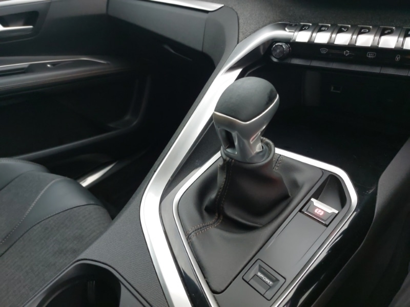 Used Peugeot 3008 2019 for sale - 76478458: Photo 15