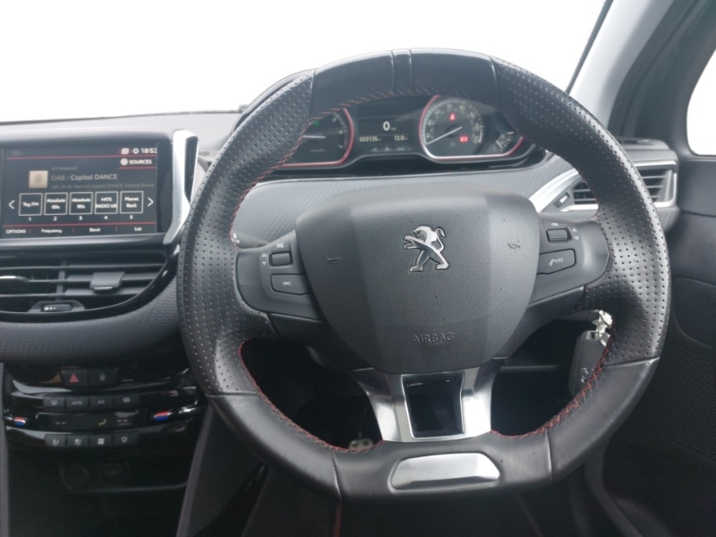 Used Peugeot 2008 2018 for sale - 77677788: Photo 11
