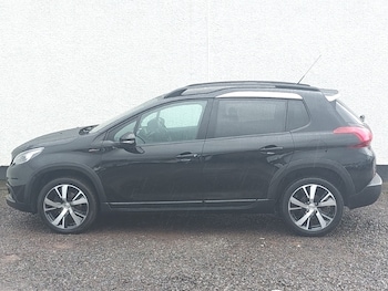 Used Peugeot 2008 2018 for sale - 77677788: Photo