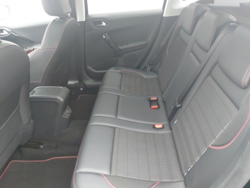 Used Peugeot 2008 2018 for sale - 77677788: Photo 6