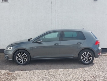 Used Volkswagen Golf 2019 for sale - 78269001: Photo