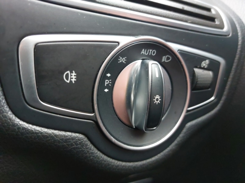 Used Mercedes-Benz C Class 2018 for sale - 77922862: Photo 12