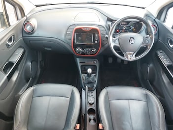 Used Renault Captur 2016 for sale - 78440456: Photo