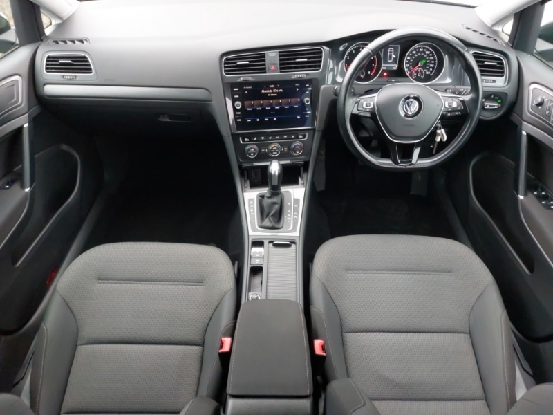 Used Volkswagen Golf 2020 for sale - 77822989: Photo 2