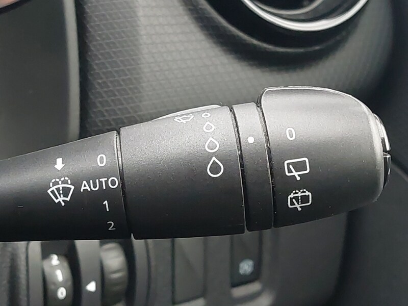 Used Renault Clio 2018 for sale - 78054484: Photo 16